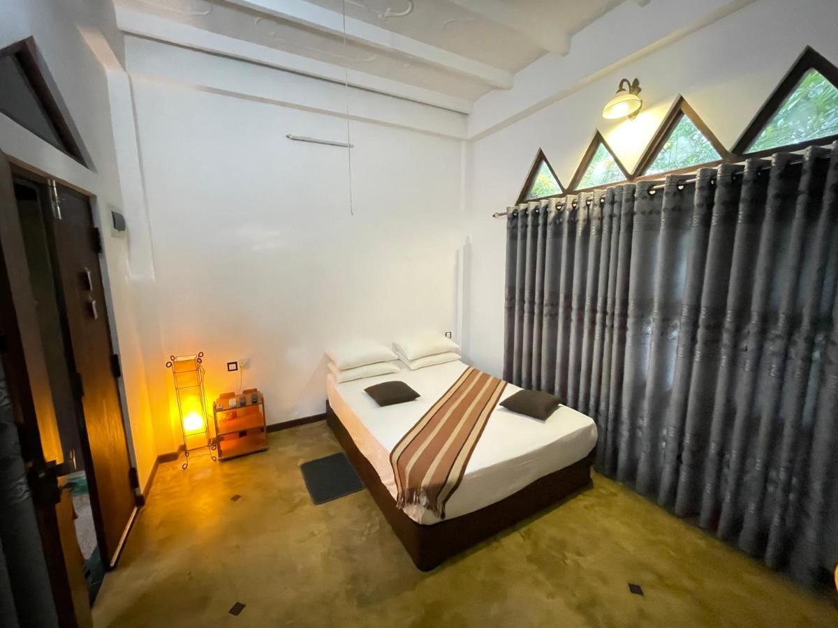 Hotel Gala Addara 담불라 외부 사진