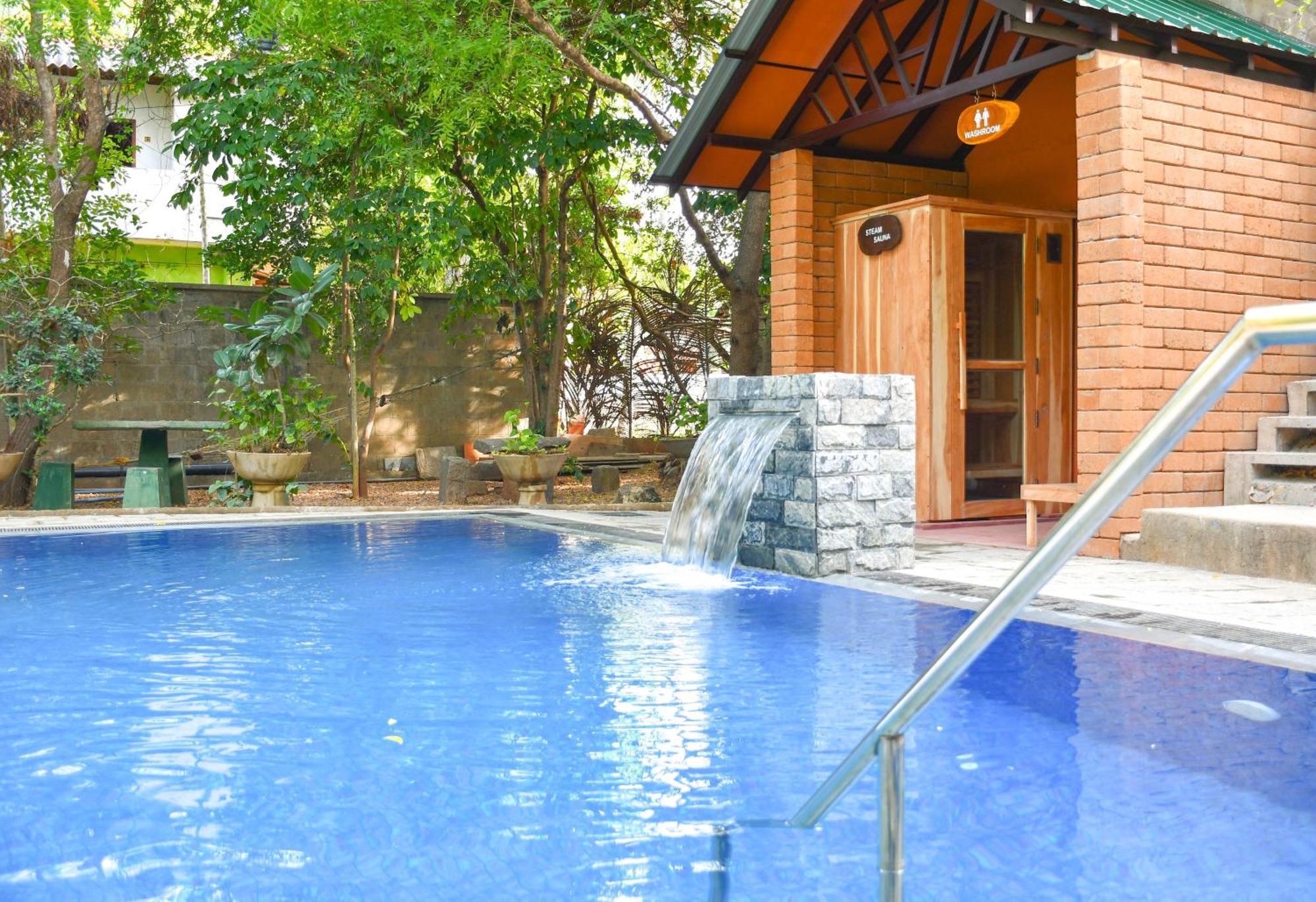 Hotel Gala Addara 담불라 외부 사진